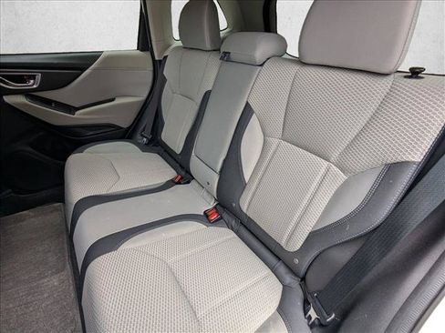 Used 2020 Subaru Forester Premium AWD/4WD image 11