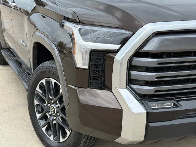 Used 2024 Toyota Tundra Limited w/ Power Package AWD/4WD image 4
