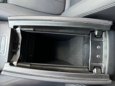 Used 2023 Mercedes-Benz GLB 250 4MATIC image 30