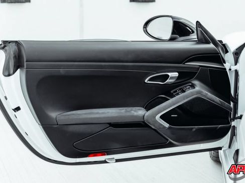 Used 2018 Porsche 718 Cayman GTS RWD image 61