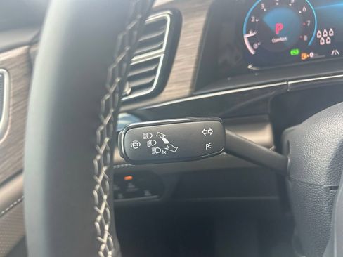 New 2026 Volkswagen Atlas SEL AWD/4WD image 24