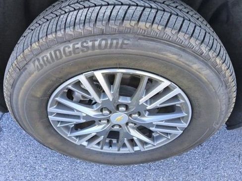 Used 2024 Chevrolet Traverse LS FWD image 6