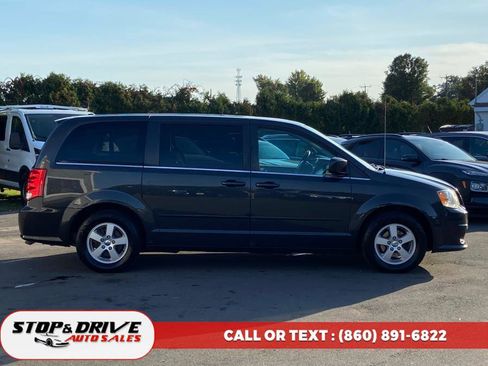 Used 2012 Dodge Grand Caravan Crew image 6