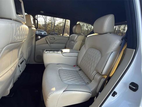 Used 2021 INFINITI QX80 Sensory w/ All-Season Package image 11