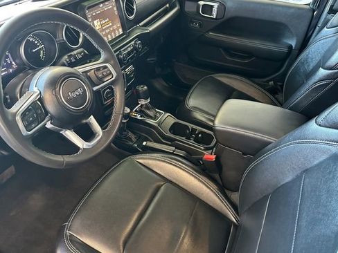 Used 2023 Jeep Wrangler Unlimited Sahara AWD/4WD image 12