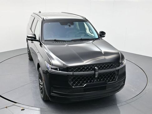 Used 2025 Lincoln Navigator L Reserve w/ Jet Appearance Package image 50