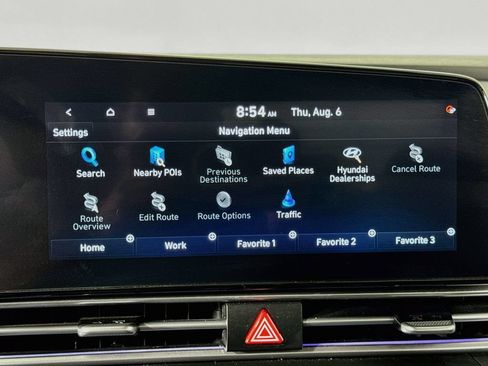 Used 2024 Hyundai Elantra SEL FWD image 30