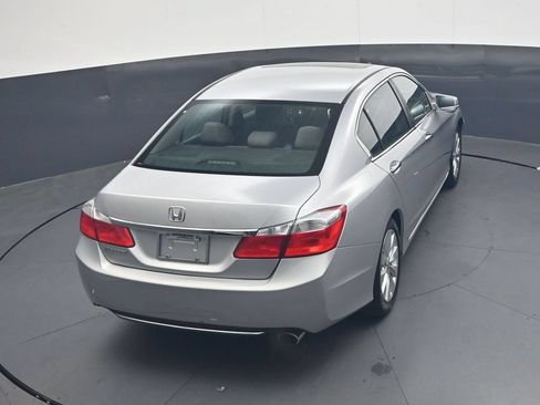 Used 2013 Honda Accord EX image 31