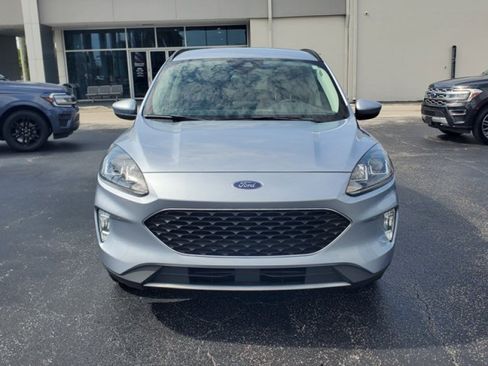 Certified 2022 Ford Escape SEL FWD image 2