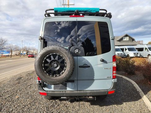 Used 2017 Mercedes-Benz Sprinter 2500 image 7