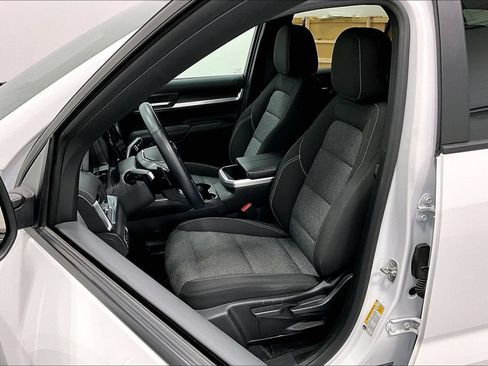 Used 2025 GMC Terrain Elevation FWD image 30