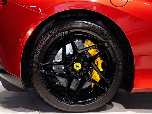 Used 2022 Ferrari F8 Tributo image 11