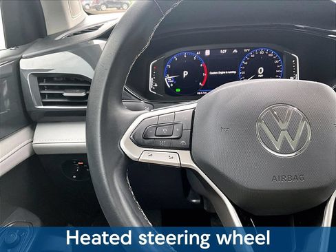 Used 2022 Volkswagen Taos SEL w/ Panoramic Sunroof Package AWD/4WD image 15