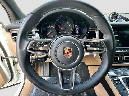 Used 2019 Porsche Macan Base image 11