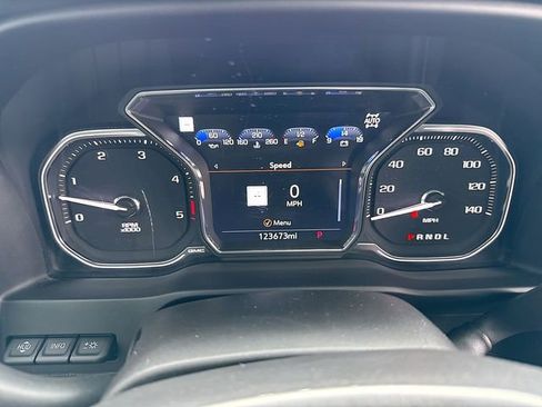 Used 2022 GMC Sierra 3500 Denali w/ Denali Ultimate Package AWD/4WD image 15