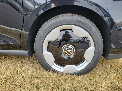 New 2025 Volkswagen ID. Buzz Pro S image 27