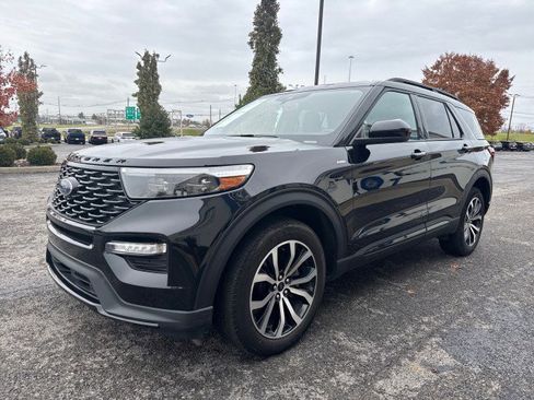 Used 2023 Ford Explorer ST-Line w/ Class IV Trailer Tow Package image 17