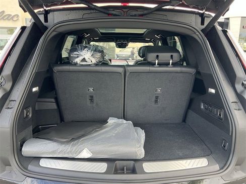 New 2026 Cadillac Vistiq Luxury image 32