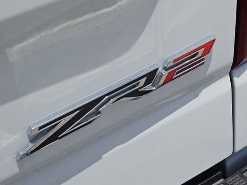 New 2026 Chevrolet Silverado 1500 ZR2 AWD/4WD image 8