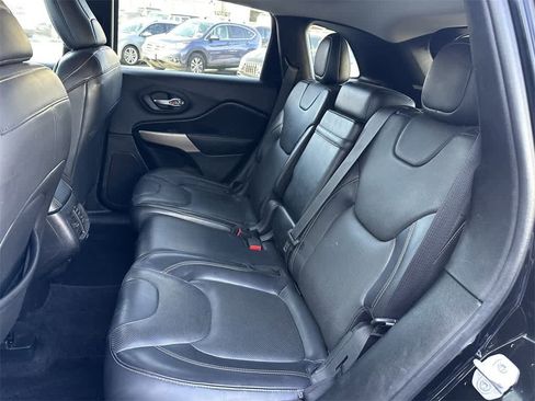 Used 2018 Jeep Cherokee Limited w/ Technology Group image 14