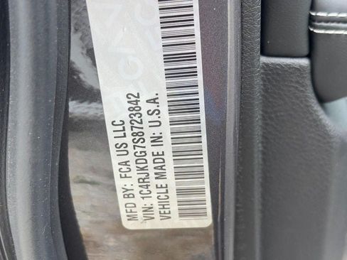 New 2025 Jeep Grand Cherokee L Overland w/ Advanced Protech Group III AWD/4WD image 26