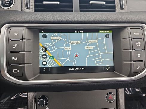 Used 2019 Land Rover Range Rover Evoque SE Premium image 23