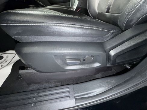 Used 2021 Ford Ranger Lariat w/ Tremor Off-Road Package image 14