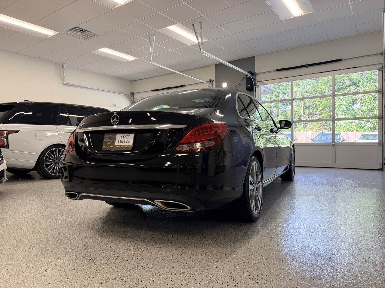 Used 2017 Mercedes-Benz C 300 Sedan image 9