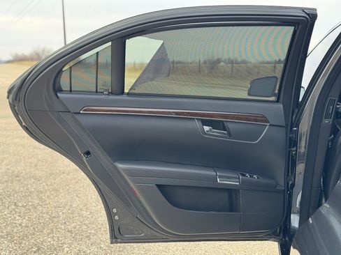 Used 2012 Mercedes-Benz S 350 BlueTEC 4MATIC image 25
