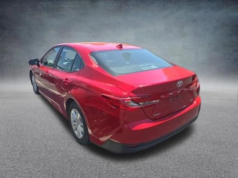 Used 2025 Toyota Camry LE FWD image 3