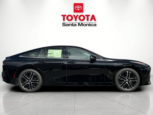 New 2026 Toyota Mirai RWD image 2