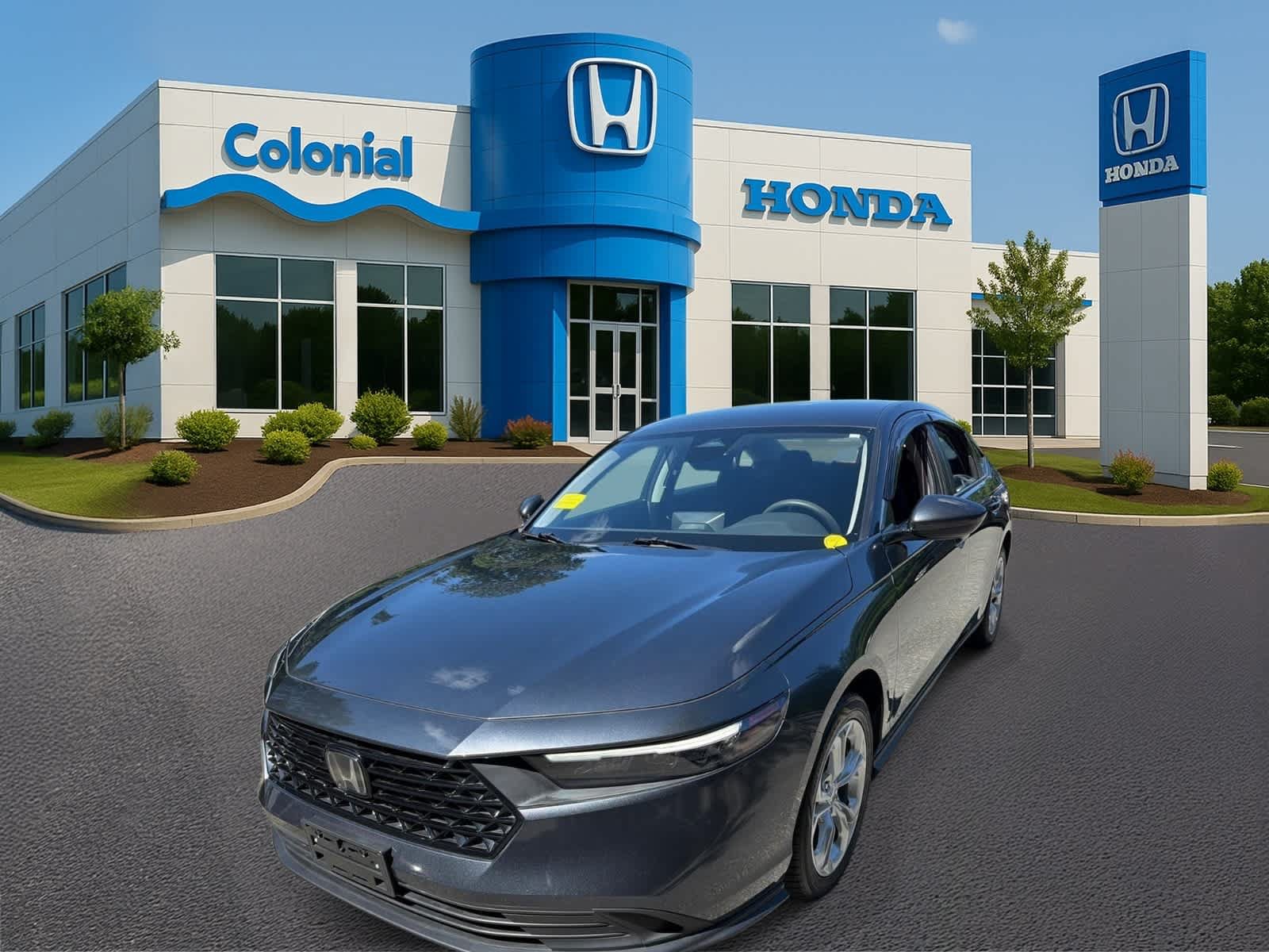 Used 2023 Honda Accord LX image 2