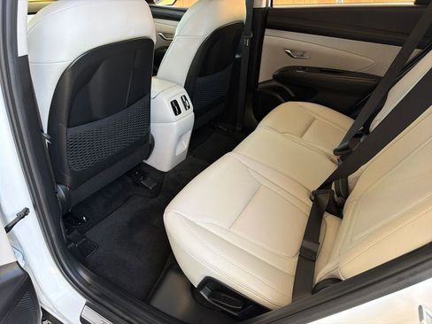 Used 2025 Hyundai Tucson Limited FWD image 31