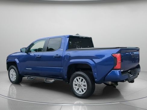 Used 2025 Toyota Tacoma SR5 RWD image 21
