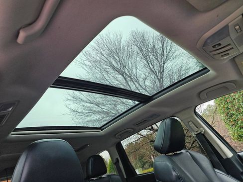Used 2019 Subaru Ascent Limited AWD/4WD image 29