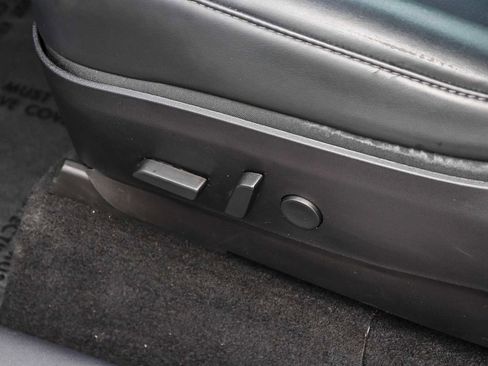 Used 2020 Tesla Model Y Long Range image 21