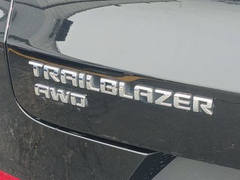 Used 2022 Chevrolet TrailBlazer LT w/ Convenience Package AWD/4WD image 27