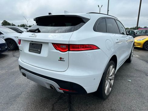 Used 2019 Jaguar F-PACE S image 30