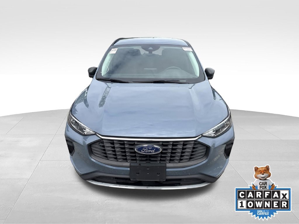 Used 2023 Ford Escape Active w/ Cold Weather Package FWD image 1