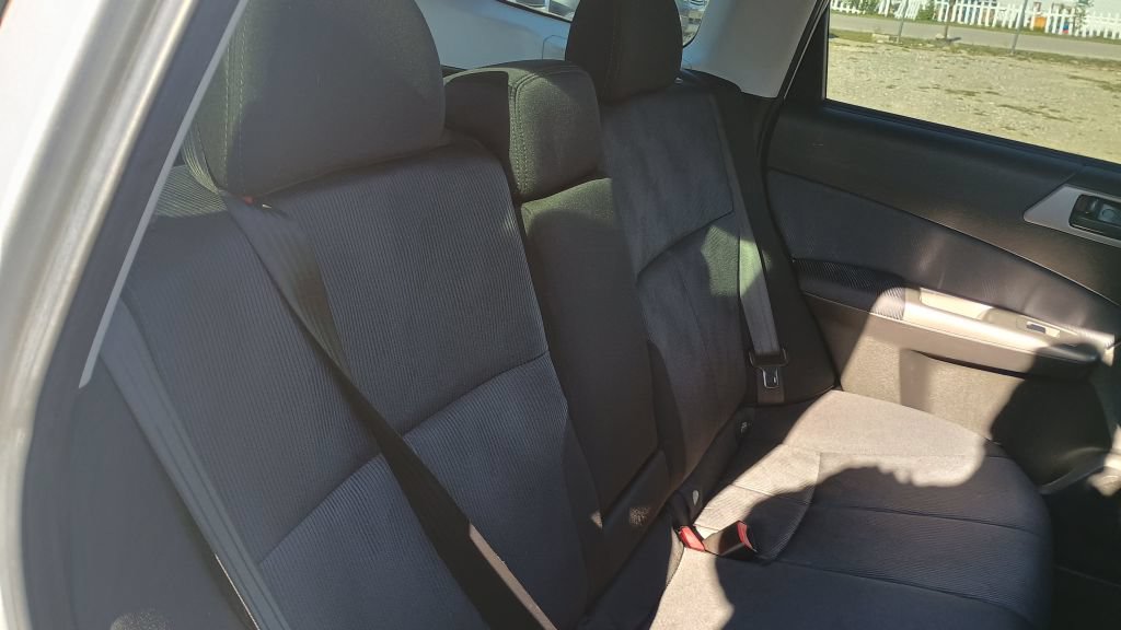 Used 2010 Subaru Forester 2.5X AWD/4WD image 28