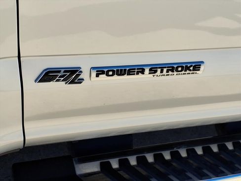 Used 2019 Ford F250 XLT w/ XLT Premium Package image 11