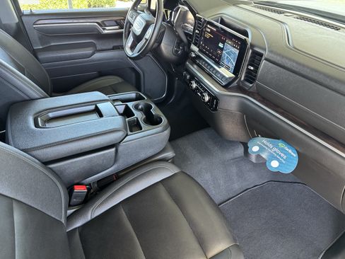 Certified 2025 GMC Sierra 1500 SLT AWD/4WD image 22