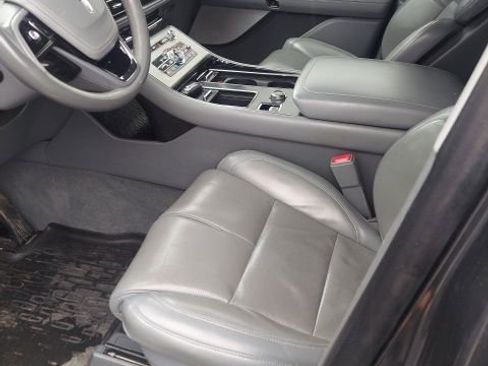 Used 2020 Lincoln Aviator Reserve w/ Equipment Group 202A image 10