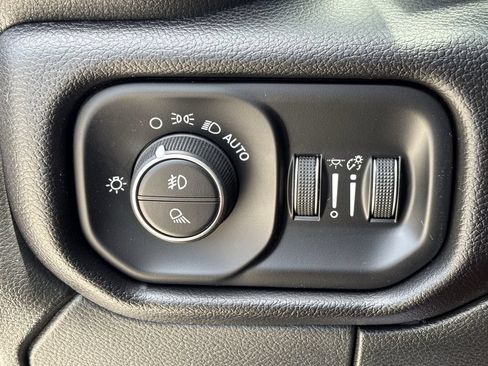 Used 2024 RAM 2500 Laramie w/ Safety Group AWD/4WD image 22