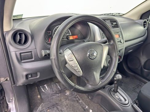 Used 2015 Nissan Versa S image 11