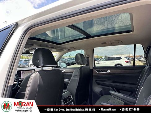 Used 2024 Volkswagen Atlas SEL Premium R-Line AWD/4WD image 18