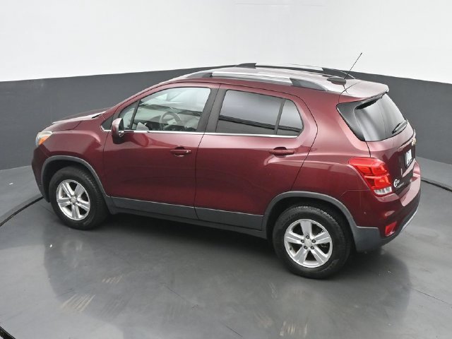 Used 2017 Chevrolet Trax LT AWD/4WD image 38