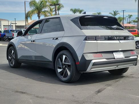 New 2026 Hyundai Ioniq 5 SEL RWD image 5