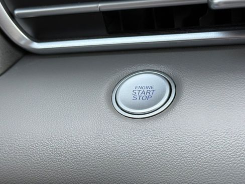 Used 2023 Hyundai Elantra SEL FWD image 23