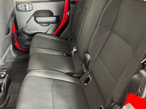 Used 2022 Jeep Gladiator Sport image 17